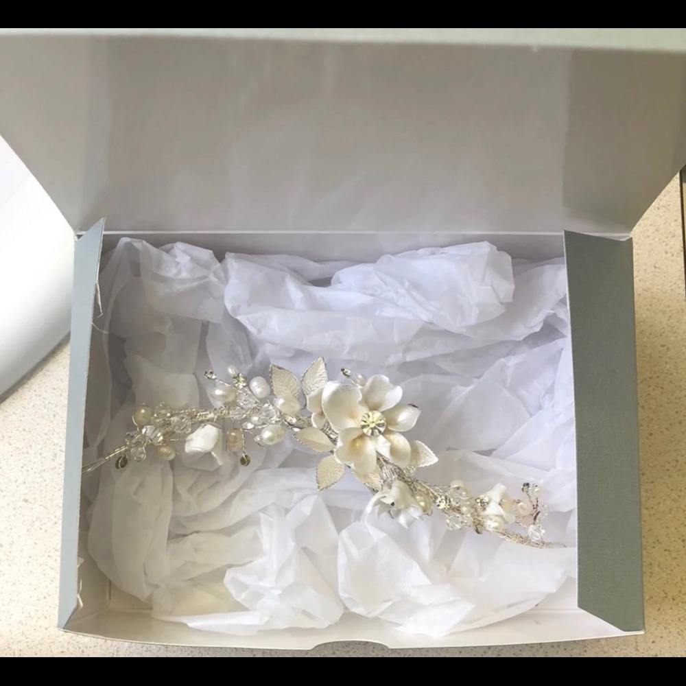 Wedding hair piece